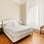 Appartement Casa Augusta, A Burghesius Rome