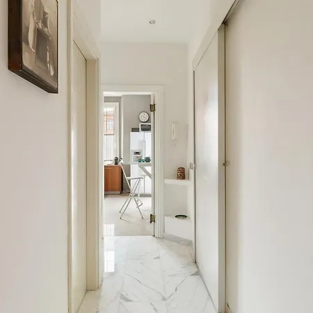 Casa Augusta, A Burghesius Διαμέρισμα *