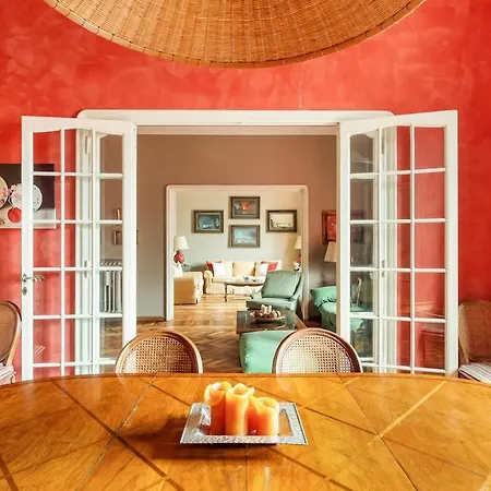 Apartmán Casa Augusta, A Burghesius